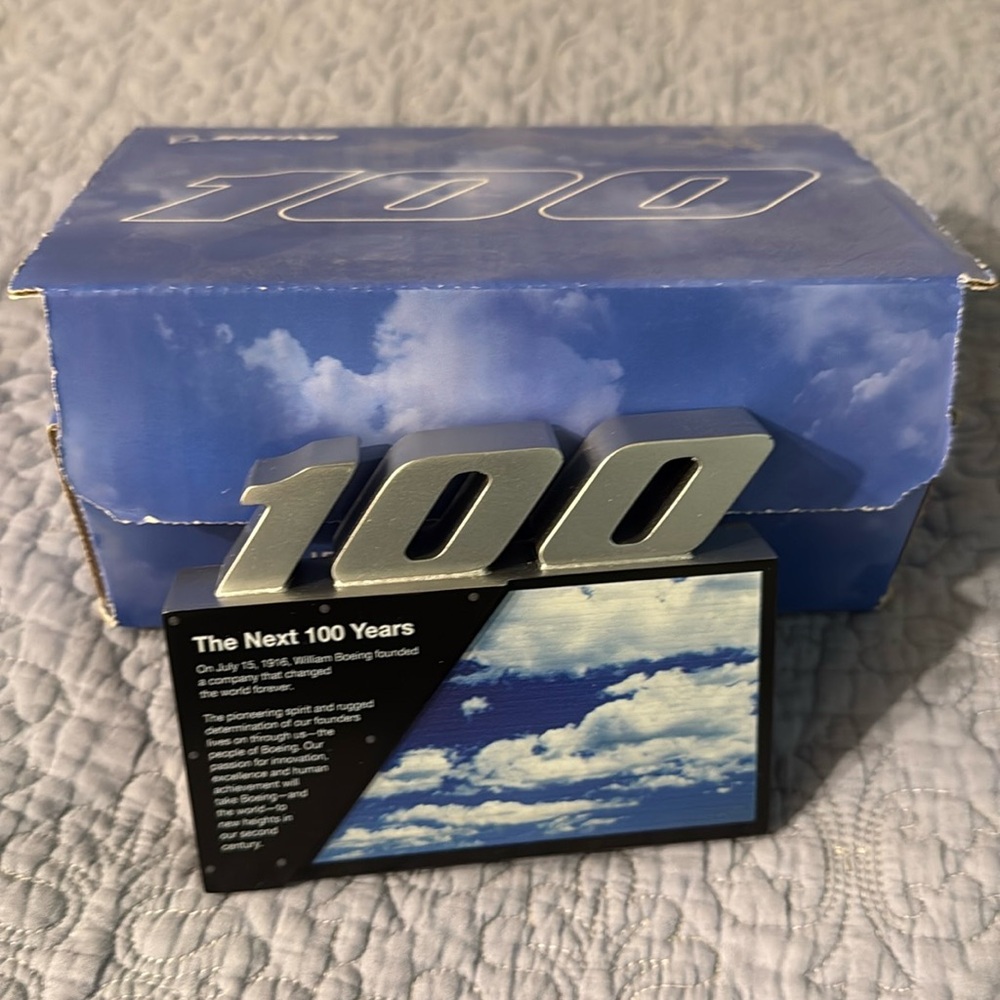 Blue Boeing 100th anniversary gift to employees 2016